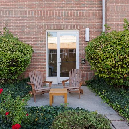Hilton Garden Inn Saint Charles Εξωτερικό φωτογραφία