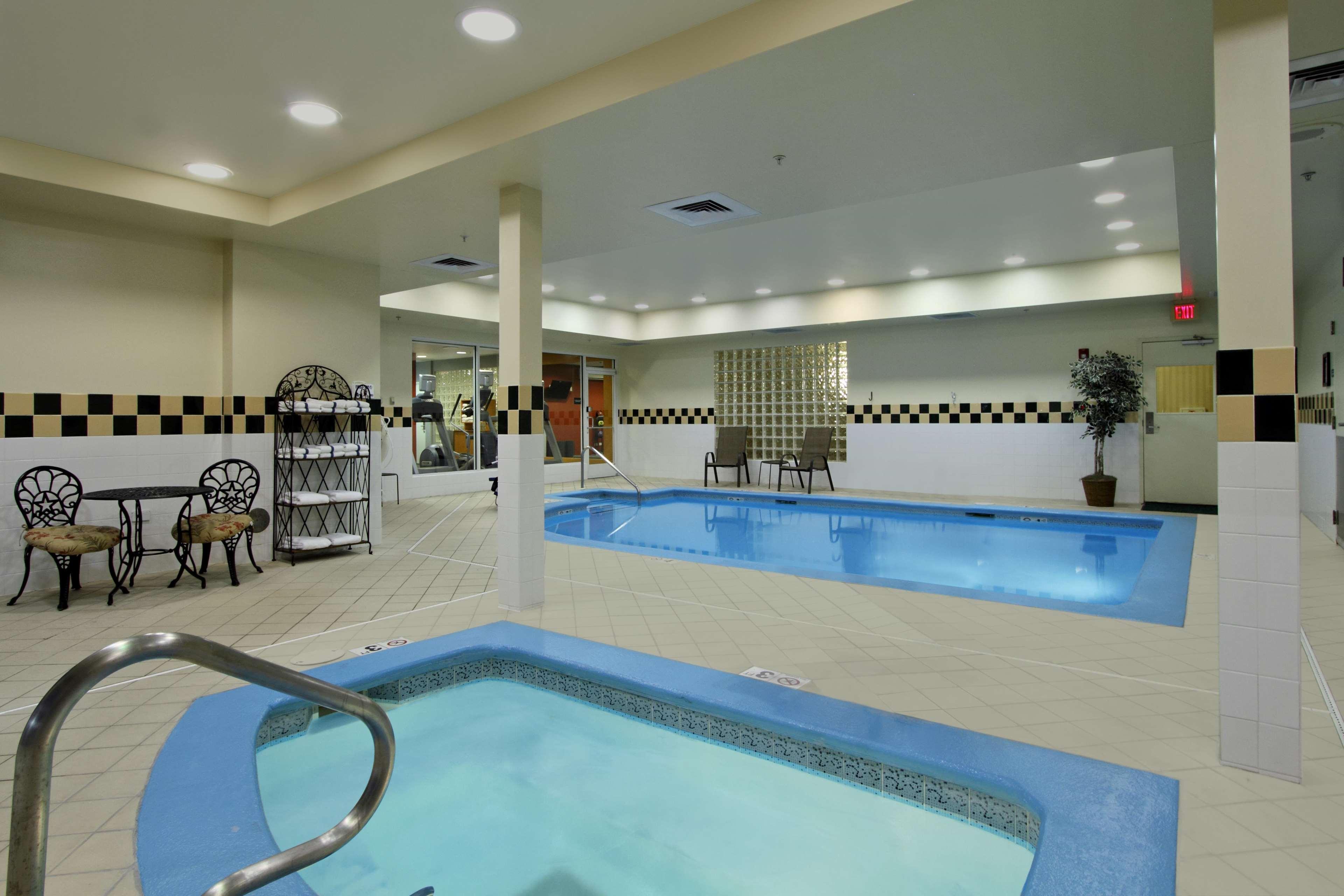Hilton Garden Inn Saint Charles Εξωτερικό φωτογραφία
