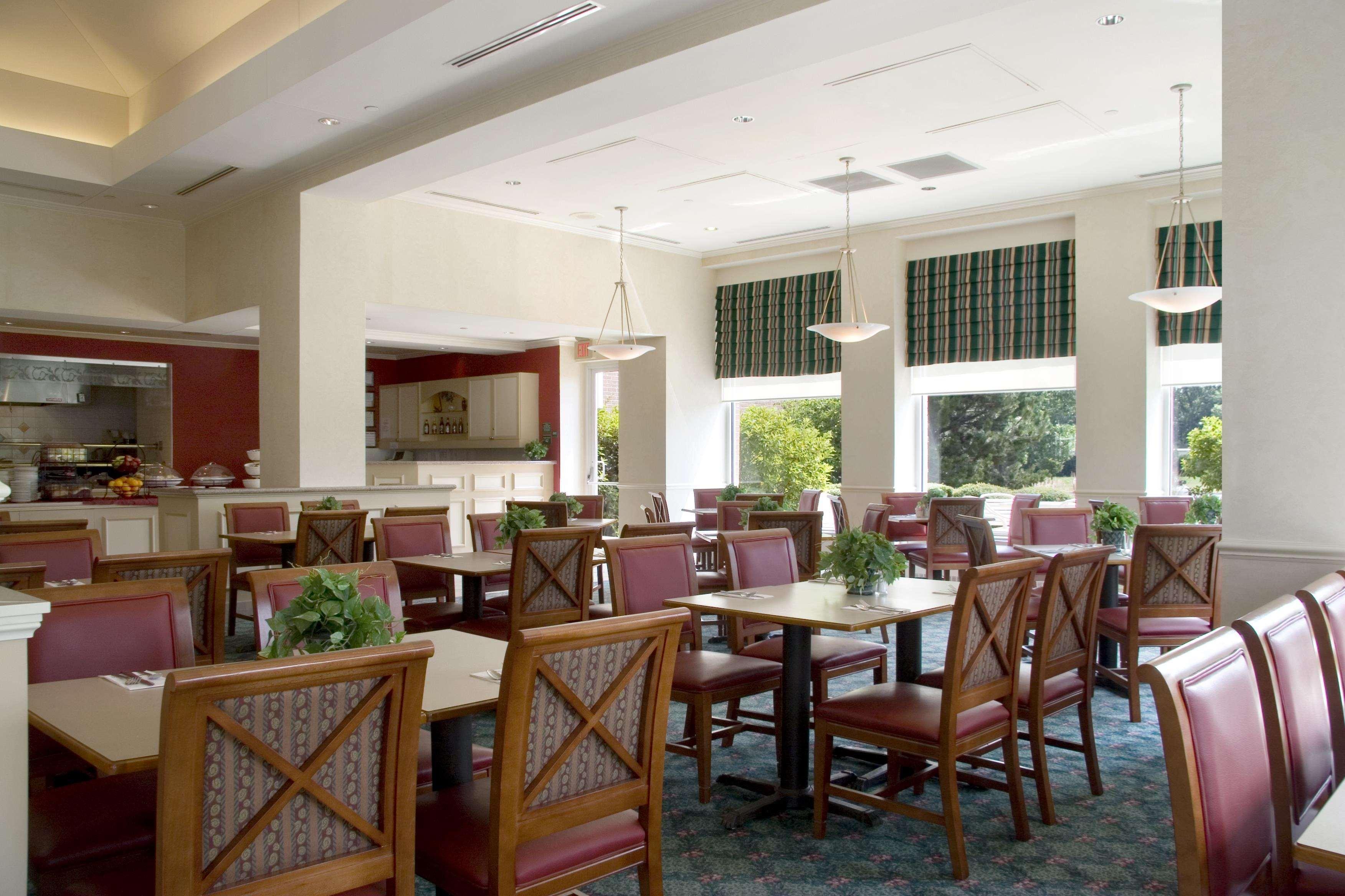 Hilton Garden Inn Saint Charles Εξωτερικό φωτογραφία