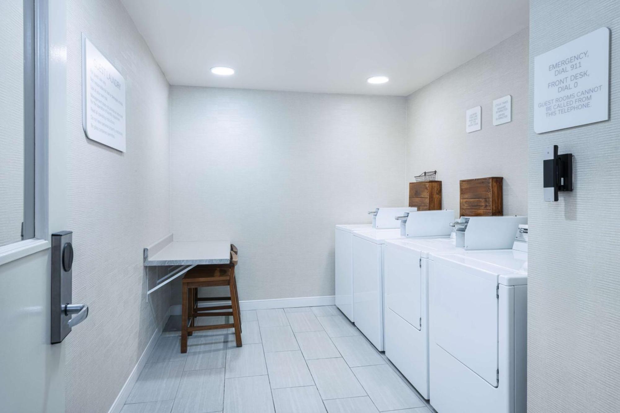 Hilton Garden Inn Saint Charles Εξωτερικό φωτογραφία
