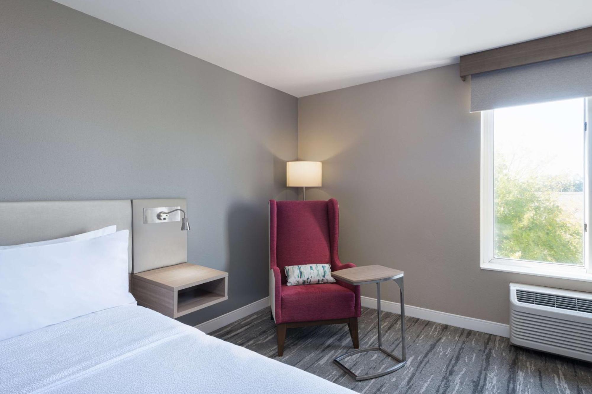 Hilton Garden Inn Saint Charles Εξωτερικό φωτογραφία