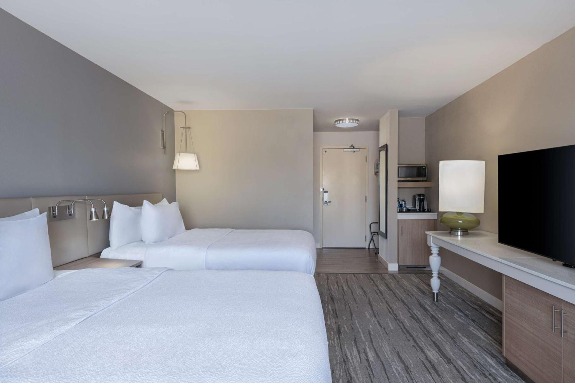 Hilton Garden Inn Saint Charles Εξωτερικό φωτογραφία