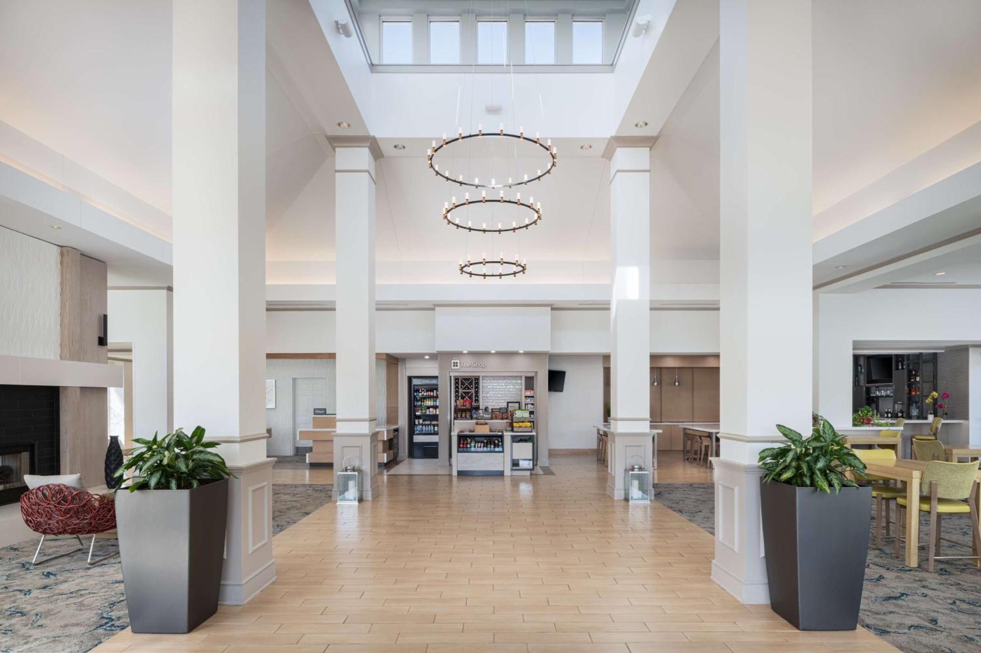 Hilton Garden Inn Saint Charles Εξωτερικό φωτογραφία