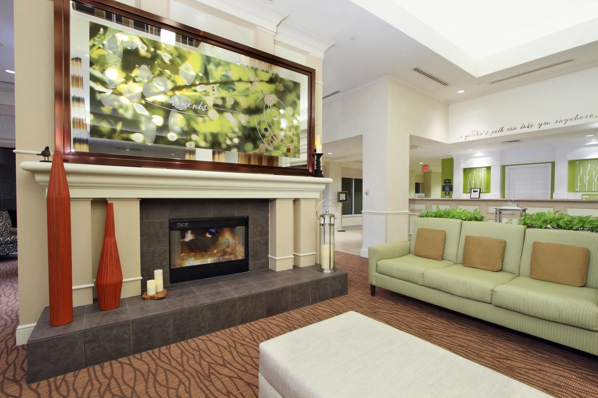Hilton Garden Inn Saint Charles Εξωτερικό φωτογραφία